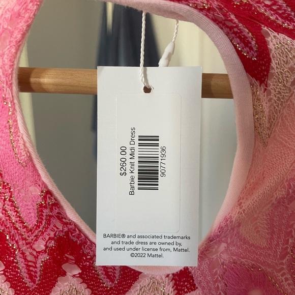 NWT Hilary MacMillan Barbie Collection Midi Dress - Made in Canada - Picture 4 of 5